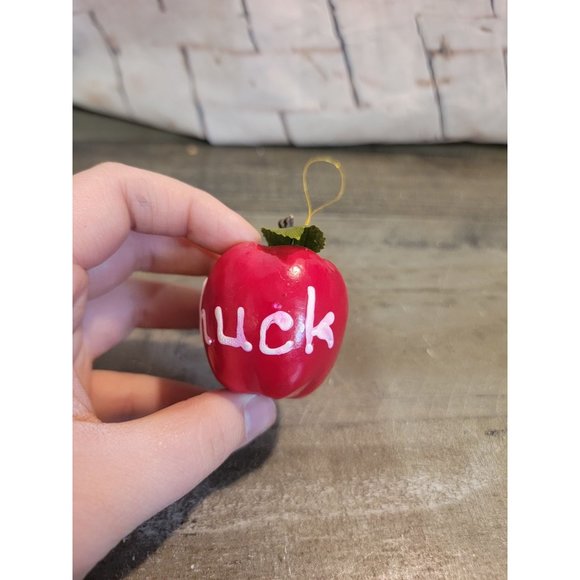 Red apple AS IS chuck 1989 ornament xmas - Picture 3 of 5
